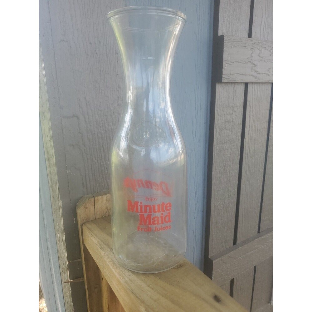 Denny's Restaurant Logo 1 Liter Glass Carafe "Minute Maid Juice" Great Condition